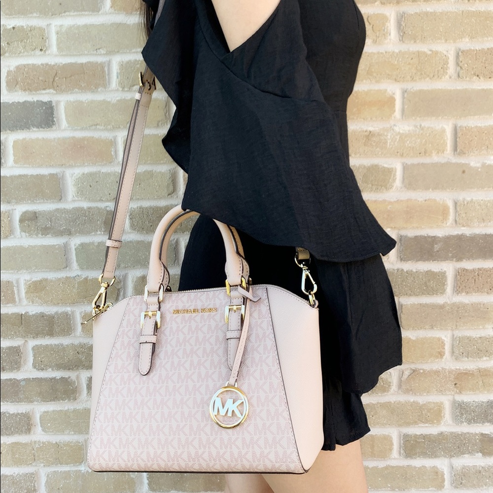 👜💕-NWT Michael Kors pink mk Satchel - Picture 2 of 5